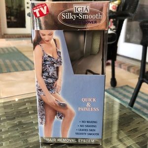 💥HP-Best in Beauty Care💥 IGIA Silky Smooth Hair Remover NIB 3 Attachments